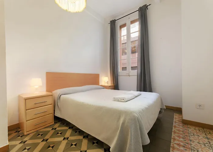 Aparteasy - Central Gracia Apartments